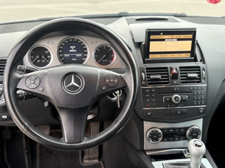 Mercedez-Benz C220 CDI Pack AMG foto 5