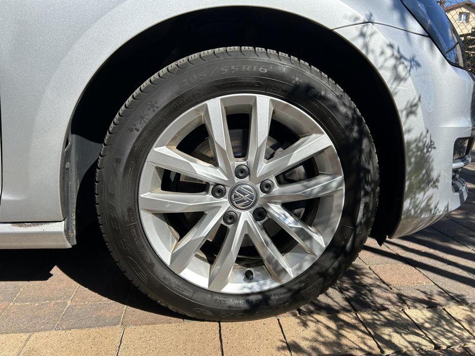 Volkswagen Golf VII