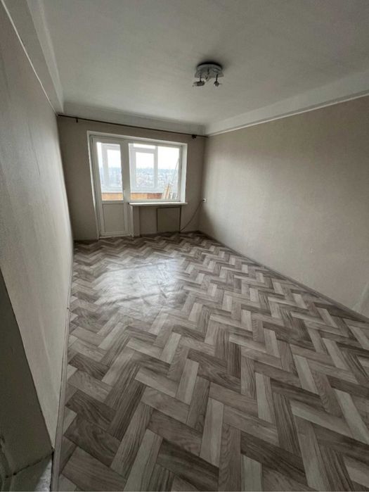 Продам 2 комнатную квартиру на Никопольской