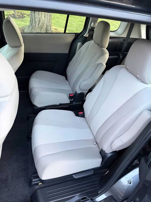 Mazda 5      2014