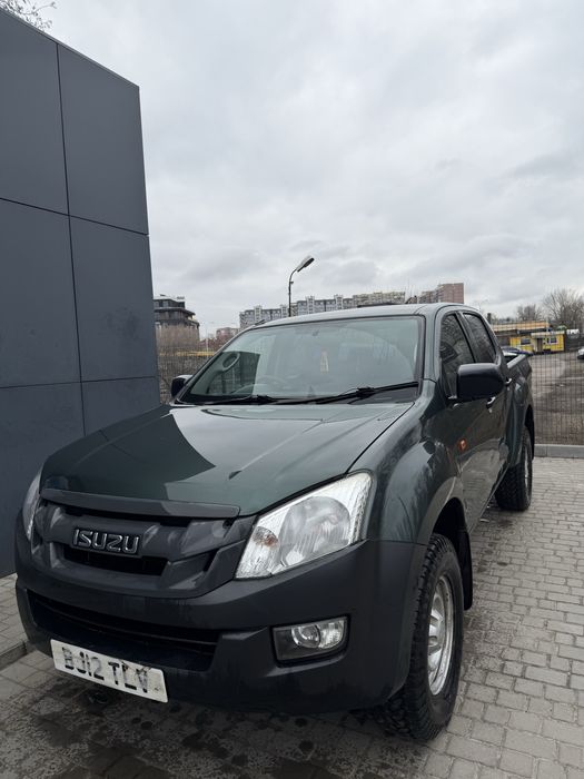 Isuzu D-MAX 2.5  бі-турбо 2012 року