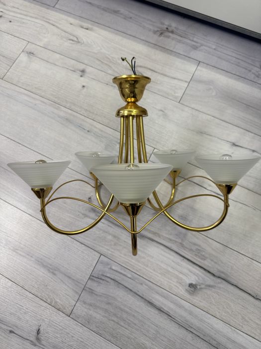 Люстра стельова