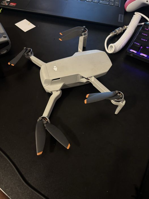 Dron dji mini 4k