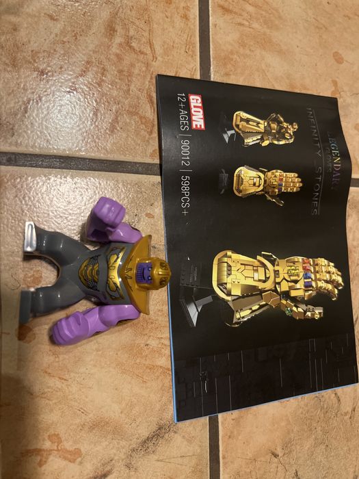 Klocki złota rękawica z kamieniami Legendary Gloves