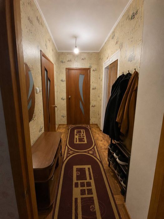 продам 3-х комнатную квартиру в Холодной балке