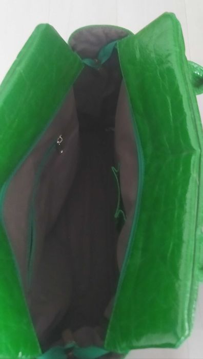 Nowa torebka na ramię (zielona)