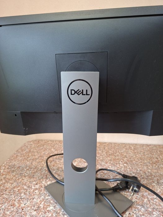 Dell P2418D — 24" 2K IPS монітор