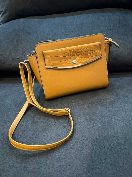 Mala amarelo mostarda