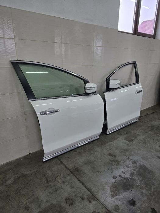 Двері передні-задні Mazda CX7 2007-2013
