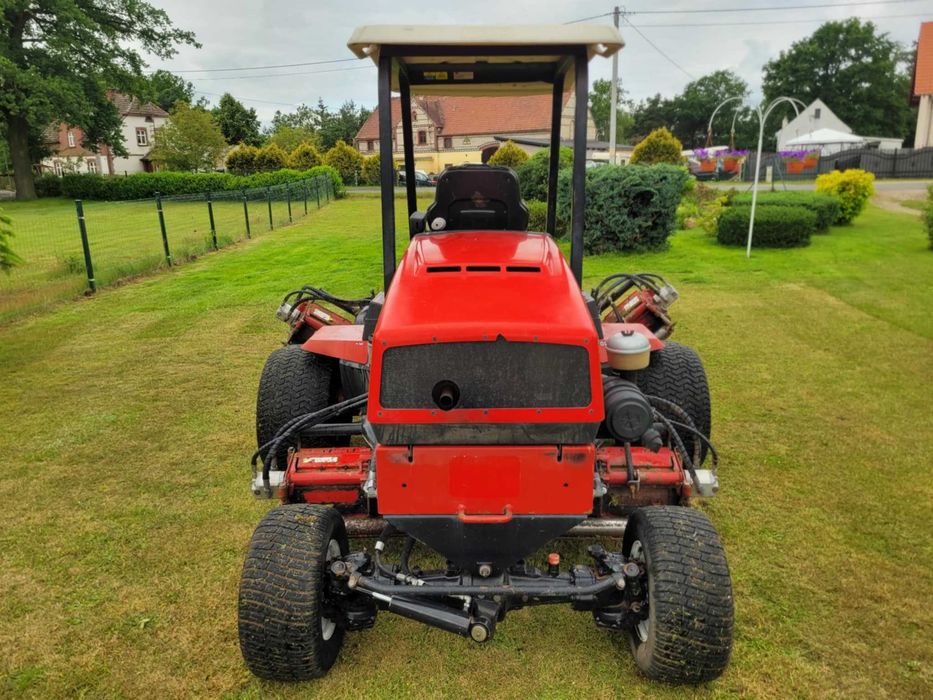 Kosiarka Toro 3250 Wrzecionowa Jacobsen Allett kosiarka Wrzecionowa TORO 5500 wrzecionowa John Deere kosiarka Baroness TORO 5500 szerokosć pracy 250cm