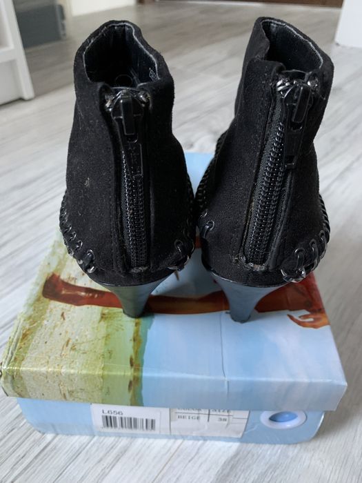 Botki damskie od New Look rozm 38