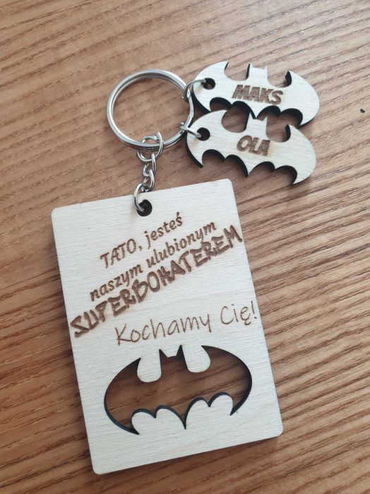 Breloki grawerowane na różne okazje