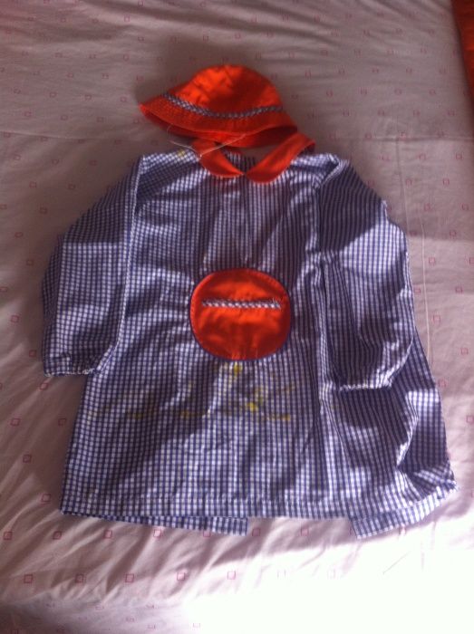 (2 por 1)Vestidos 18 meses e Bata+Chapeu laranja _ Guanabara