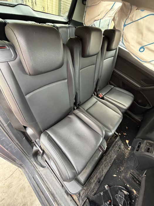 Fotel skóra Volkswagen Touran II dla dziecka fotelik Touran 2 siedzenie