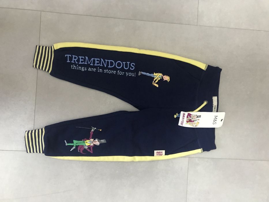 Spidnie dresowe w pasie na gumce dla chlopca nowe