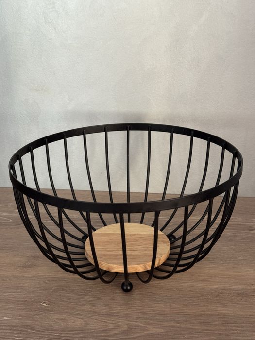 Фруктовниця металева