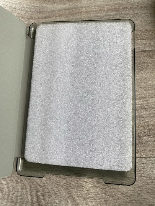 Etui na iPada 10.2 cale