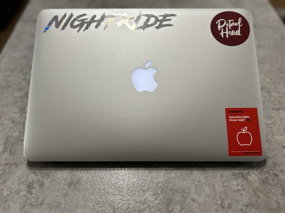 Macbook Air A1466 Intel Core i7