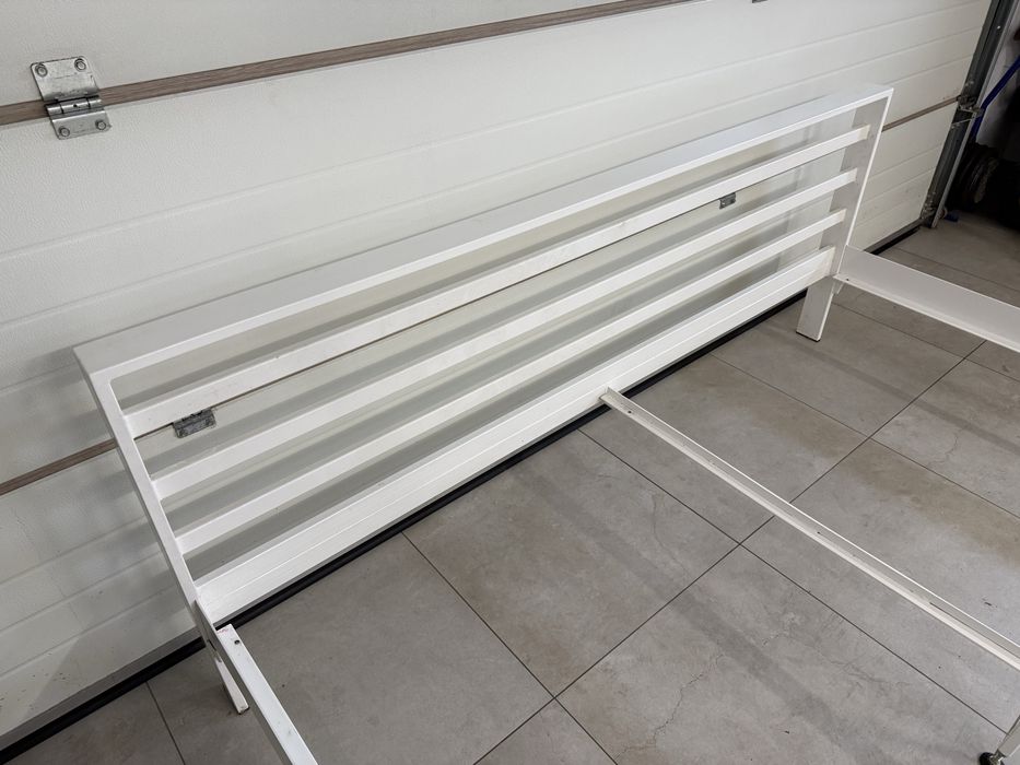 Łóżko 200x200 metalowa konstrukcja