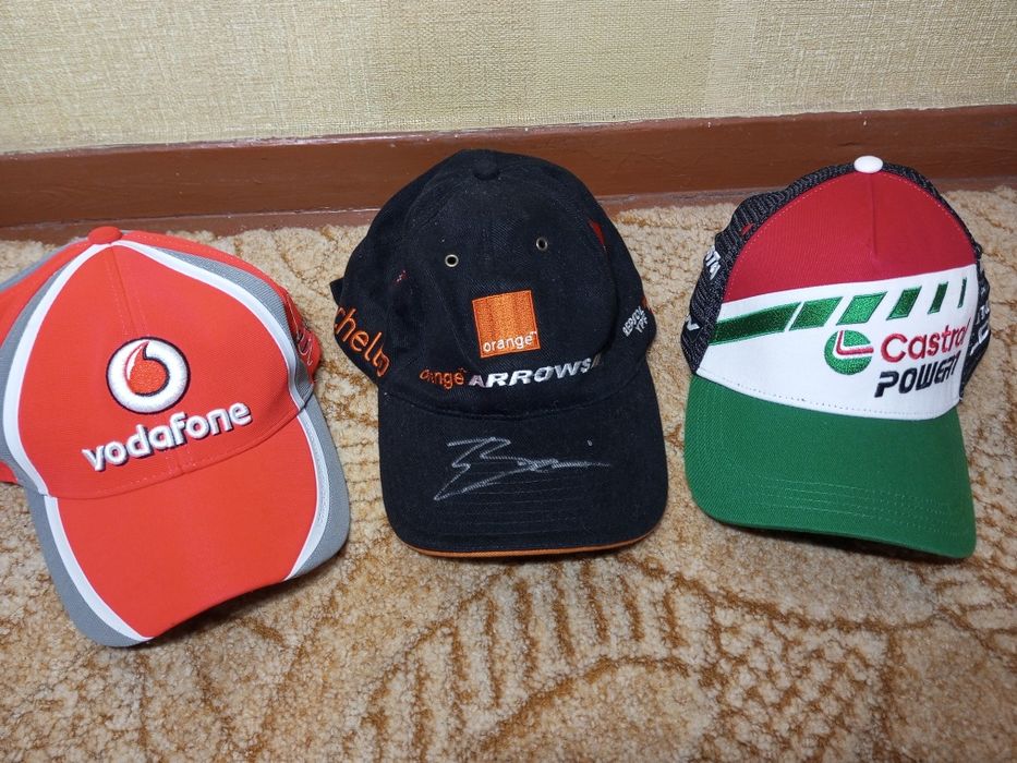 Mercedes Honda Ferrari continenta Michelin Metzler pirelli original