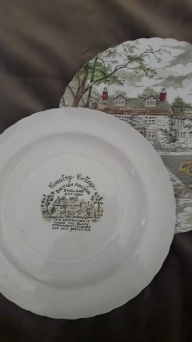 Porcelana inglesas 2 pratos