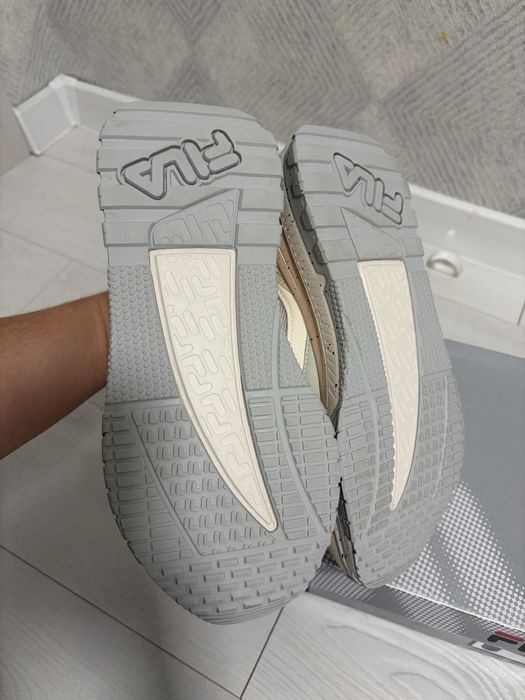 Кросівки Fila charge w, кроссовки бежевые