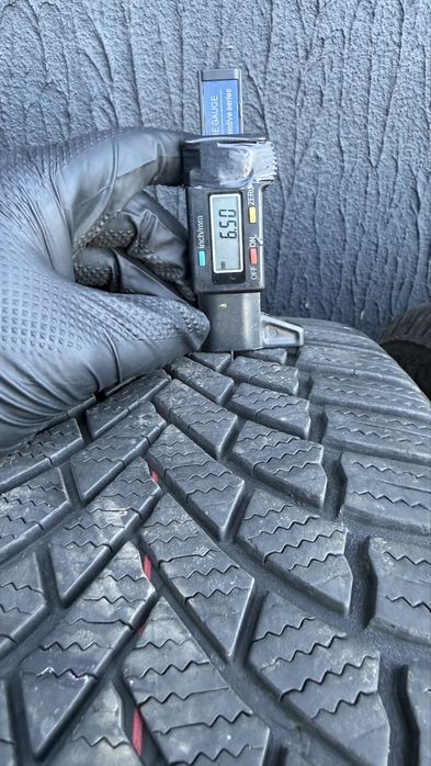 Шини зима 215/55 r17 Bridgestone 22 рік 6-6,5 мм