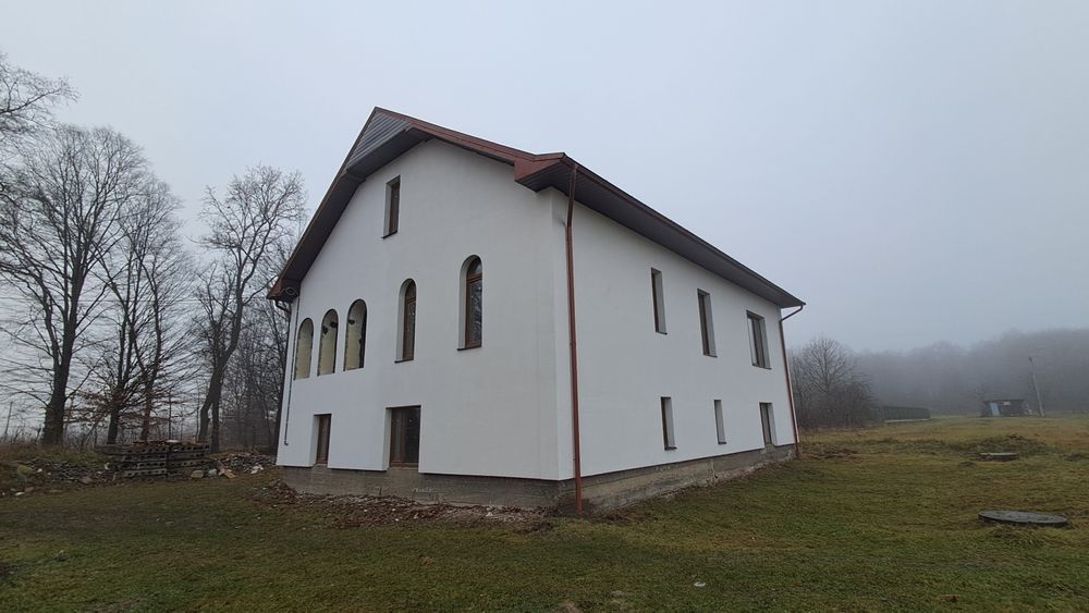 Продається великий будинок в смт Отинія _vv