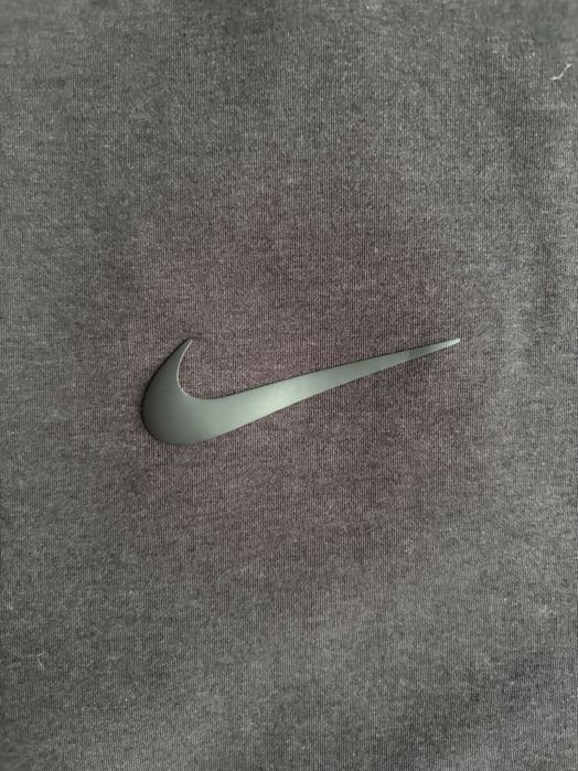 Продам оригінальну чоловічу олімпійку Nike