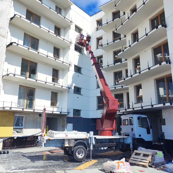 Podnośnik koszowy30m.Wycinka drzew.Frezowanie pni.Rębak.Mycie elewacji