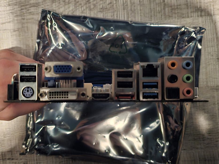 Vendo Asrock h61m-itx