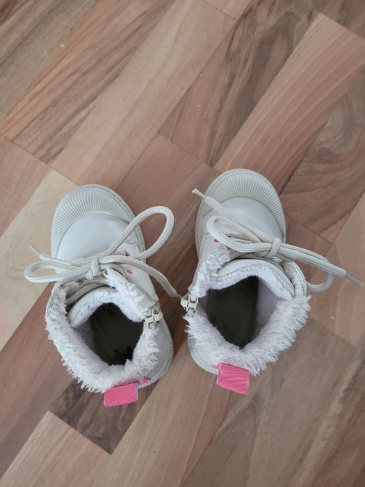 Buty zimowe dla dziewczynki r.23