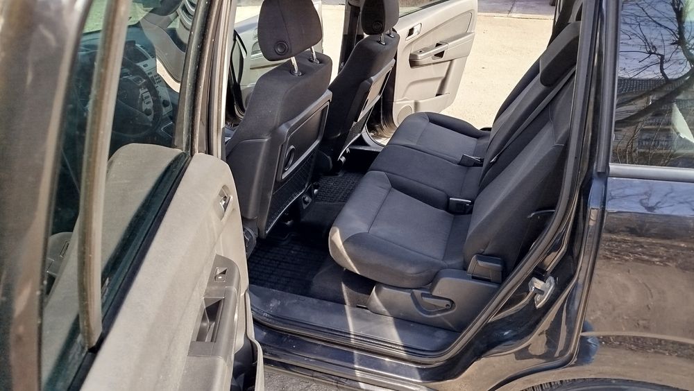 Opel Zafira B 1.7