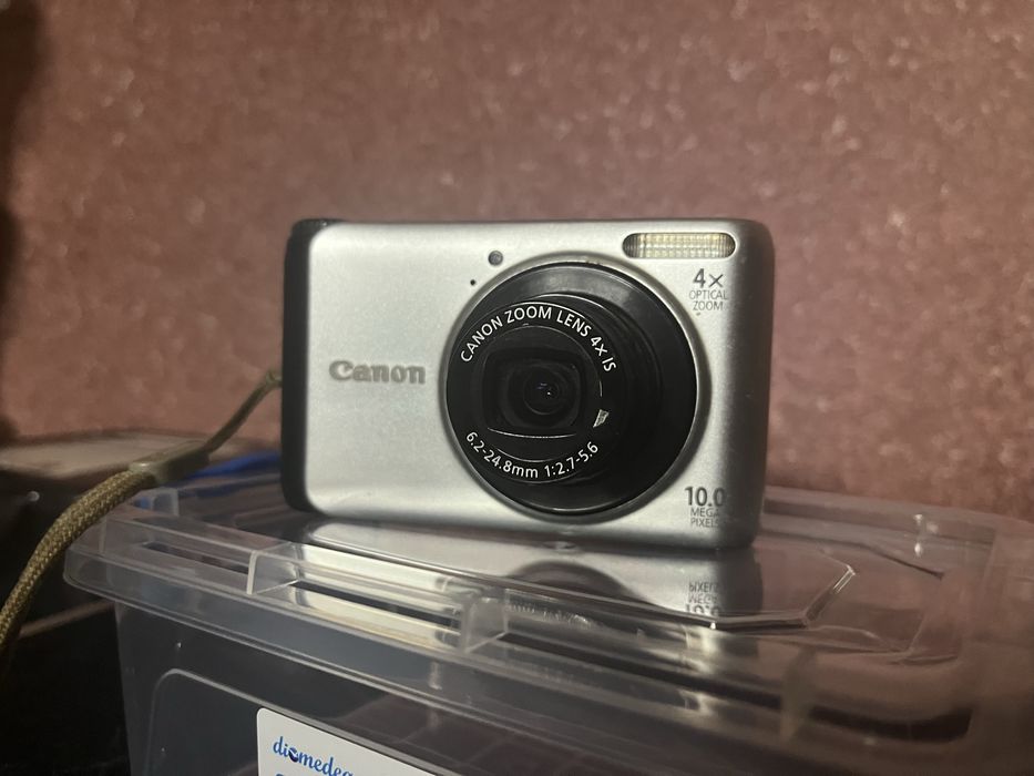 Продаю фотоапарат стан на 8 комплект входить картка память зарядне ні