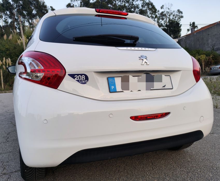 Peugeot 208 1.0 VTI  2015 98000 kms