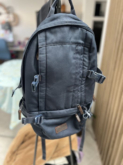 Mochila Eastpak Floid – Como Nova, Muito Prática