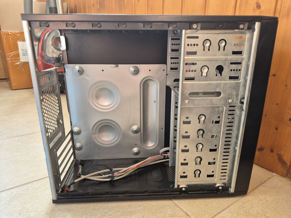 Дешевий корпус до ПК mATX