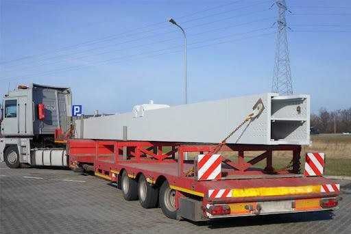 Вантажоперевезення трал, платформа, площадка — с/г та спецтехніка