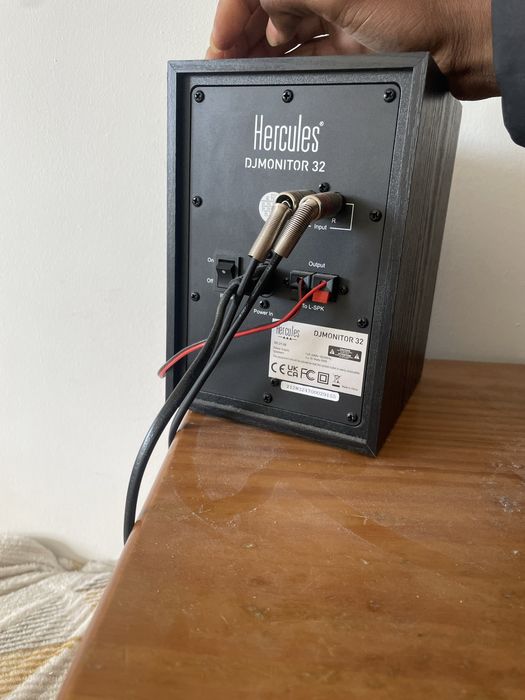 Monitores de audio para estúdio