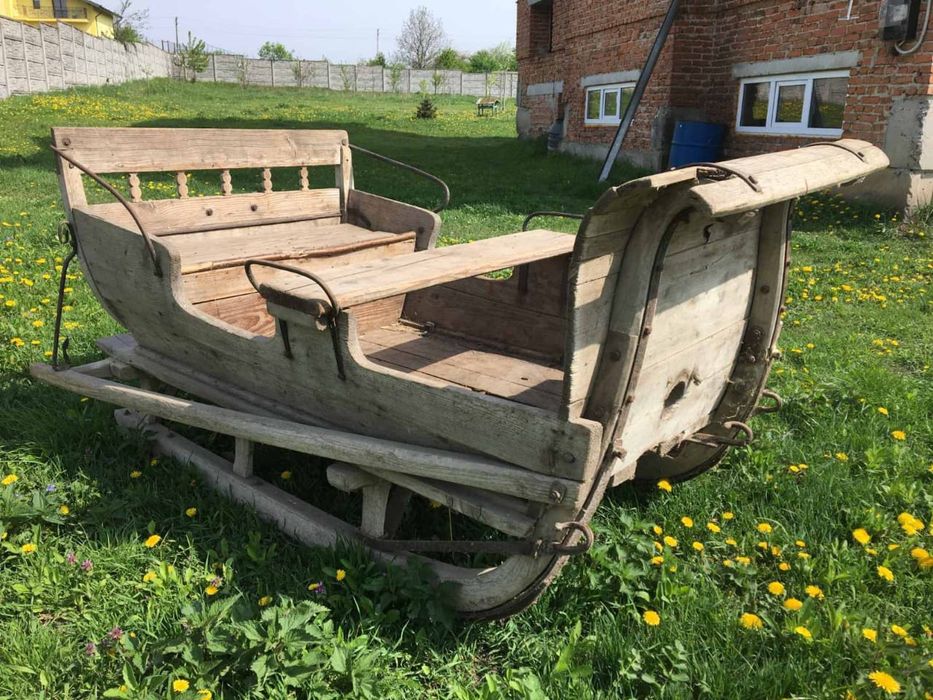 Продаються сани кінні