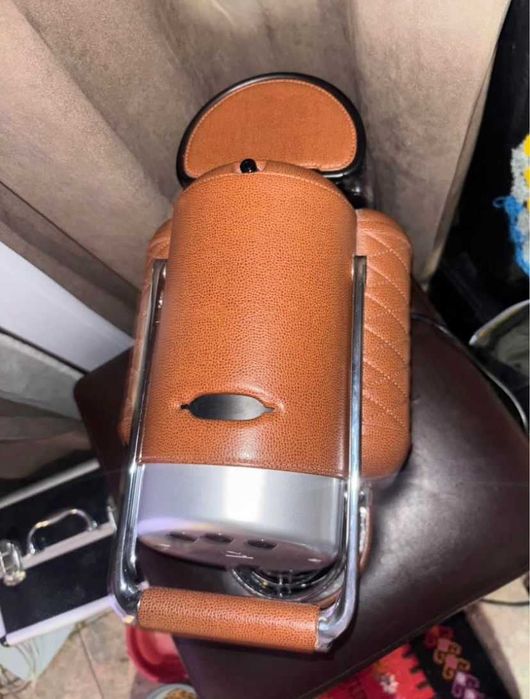 Máquina de café Nespresso Zebus