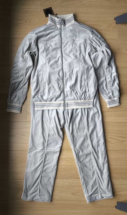 Corteiz (Crtz) Velour Set – komplet welurowy – szary