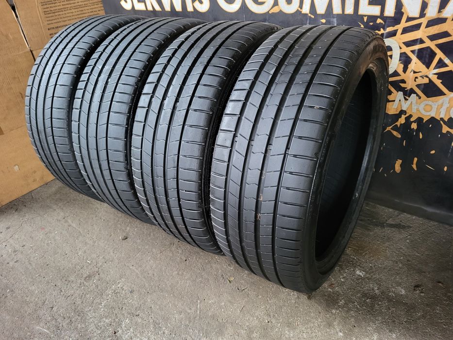Opony letnie 225/40/19 Falken 24rok