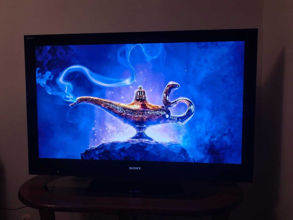 Sprzedam telewizor Sony Bravia KDL-46NX700..