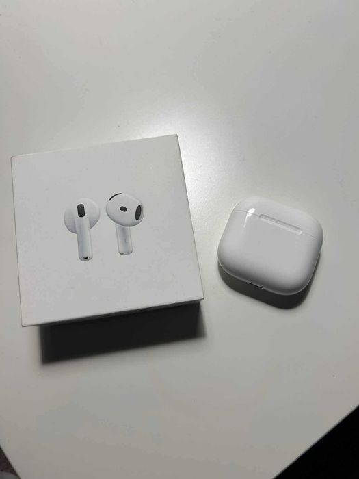 Słuchawki Apple AirPods 4