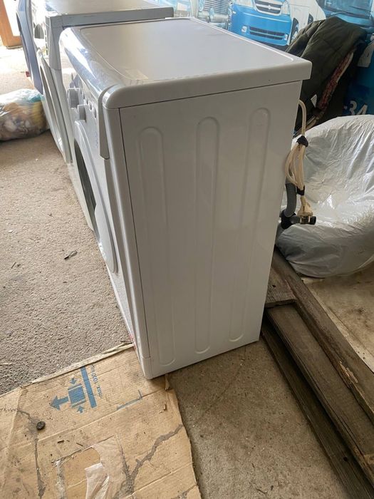 Пральна машина Indesit