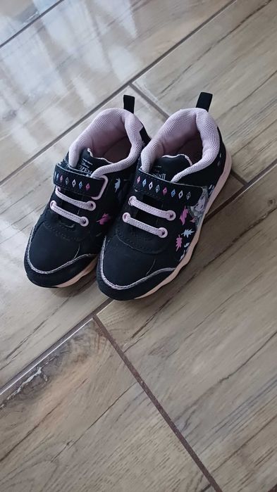 Adidaski dziewczęce roz. 28