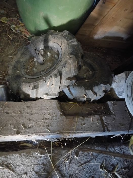 Trator vito impecável