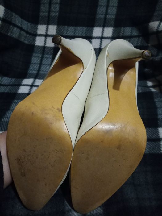 Туфли на каблуке 37 белые с бантом лодочки свадебные Германия кожаные