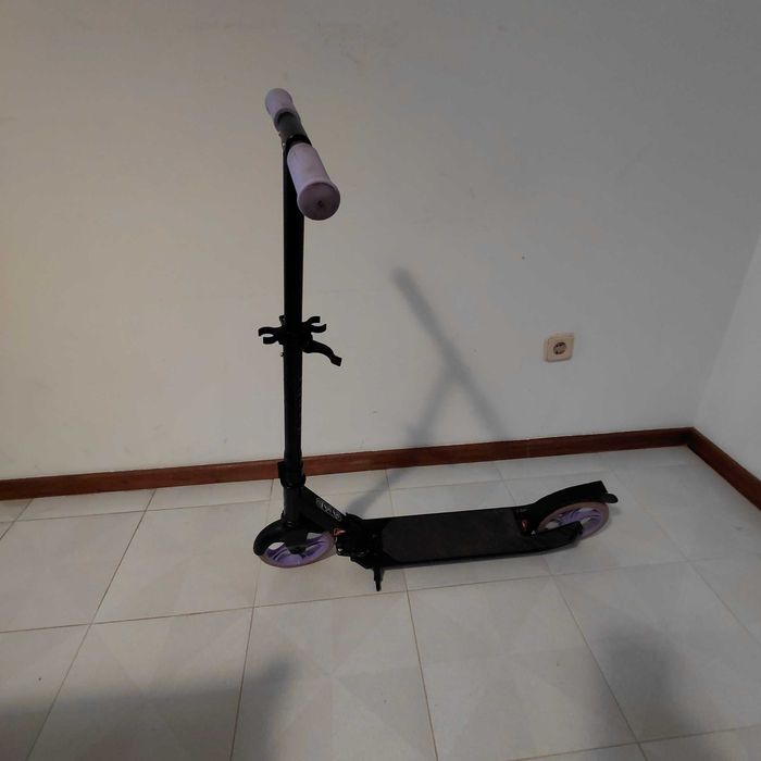 Patinete semi novo, pouco uso
